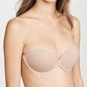 Strapless Backless Adhesive Stick On Winged Women's Size C Cream Underwire Bra